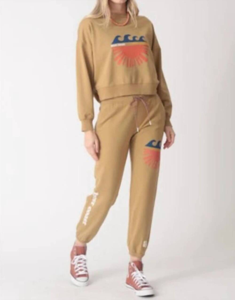 NEW ELECTRIC & ROSE classic long sleeve sweatshirt in old gold